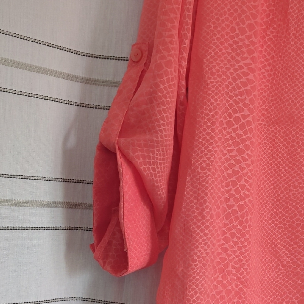 Women's Coral Blouse - Picture 4 of 4